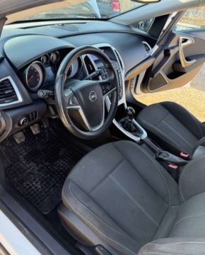 Opel Astra J Hatchback 5d 1.4 Turbo ECOTEC 140KM 2011 Opel Astra Opel Astra 1.4 Turbo ecoFLEX StartStop 1.4 Benzyna 140KM, zdjęcie 8