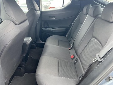 Toyota C-HR I Crossover Facelifting 1.8 Hybrid 122KM 2023 Toyota C-HR 1.8 Hybrid GPF Comfort, zdjęcie 13