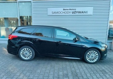 Ford Focus III Kombi Facelifting 2.0 TDCi 150KM 2016 Ford Focus 2.0 TDCI 150KM ST-Line SalonPL SerwisASO Gwarancja 2.0 Diesel, zdjęcie 7