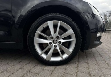 Skoda Octavia III Kombi Facelifting 2.0 TDI 184KM 2020 Skoda Octavia 4x4 2.0 TDI 184KM Style Kamera Czujniki Led Climatronic Podg, zdjęcie 33