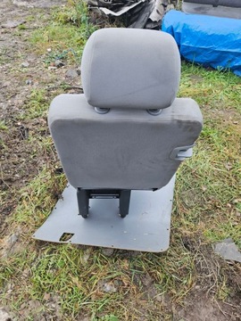 SEDADLO II ŘADA KOZÁK VW T5