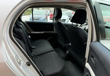 Toyota Yaris II Hatchback 5d 1.3 i VVT-i 86KM 2006 Toyota Yaris 1,3 87KM Klimatyzacka Kola latozima 1.3 Benzyna 87KM, zdjęcie 20