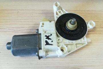 MOTOREK OKNO PŘEDNÍCH LEVÝCH DVEŘE MERCEDES-BENZ R (W251 V251)