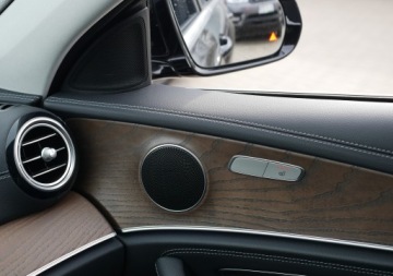 Mercedes Klasa E W213 2021 Mercedes E300de 306ps Lift Exclusive ACC hak Drive Pilot Blis Webasto Skóra, zdjęcie 21