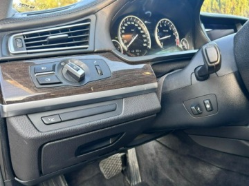 BMW Seria 7 F01 Sedan 750i 407KM 2008 BMW 750 F01|V8 407KM|Automat|Silnik po remoncie, zdjęcie 33
