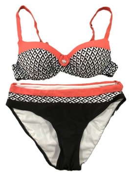Stylowy strój kąpielowy push up modelujący