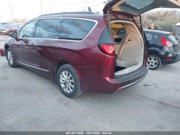 Chrysler Pacifica II 2017 Chrysler Pacifica 2017 Chrysler Pacifica Touring-L FWD 3.6 Benzyna 287KM, zdjęcie 2