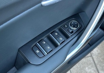 Kia Ceed III Hatchback Facelifting  1.5 T-GDI 140KM 2024 Kia Ceed MY25 Business Line 140KM 7DCT automat, dostepny od reki w Gdyni, zdjęcie 11