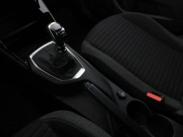 Peugeot 2008 II SUV 1.2 PureTech 100KM 2023 Peugeot 2008 navi kamera i czujniki parkowania, zdjęcie 30