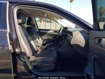 Volkswagen Passat B8 2021 Volkswagen Passat 2021 VOLKSWAGEN PASSAT 2.0T SE 2.0 Benzyna 174KM, zdjęcie 14