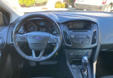 Ford Focus III Sedan Facelifting 1.0 EcoBoost 125KM 2015 Ford Focus FORD FOCUS Benzyna 125KM, zdjęcie 8