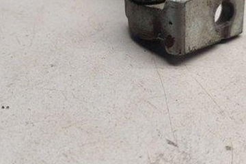 PANT PRAVÝCH PŘEDNÍCH DVEŘE VW TOURAN (1T3) 6Q0831402C 1.9L DIESEL 77KW