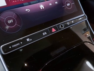 Mercedes CLE Coupe 2.0 300 258KM 2025 MERCEDES-BENZ CLE 300 4-Matic AMG Line 2.0 (258KM) 2025, zdjęcie 9