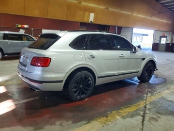 Bentley Bentayga 2018 Bentley Bentayga 2018 6.0 Benzyna 600KM, zdjęcie 3