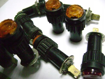 KONTROLKA pomarańczowa żółta stary typ Z WOJSKA