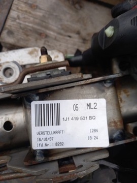 SLOUPEC VOLANT SPÍNACÍ SKŘÍŇKA KLÍČEK 1J1419501BQ VW GOLF 4 IV 99R