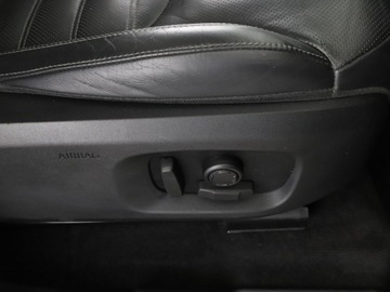 Land Rover Range Rover Evoque I SUV 5d Facelifting 2.0D TD4 180KM 2018 Land Rover Range Rover Evoque 4x4 automat skóra, zdjęcie 36