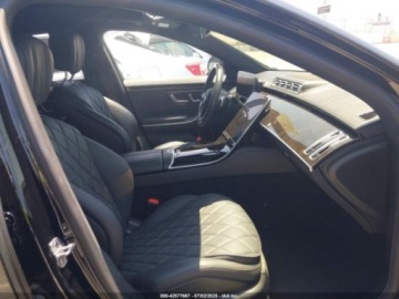 Mercedes Klasa S W223/V223 2022 Mercedes-Benz Klasa S 580 4Matic 2022 4.0l 4.0 Benzyna 496KM, zdjęcie 9