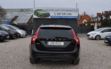 Volvo V60 I Kombi 2.0 D3 163KM 2013 Volvo V60 2.0 D4 165 km Automat nawigacja 2.0 Diesel 163KM, zdjęcie 7
