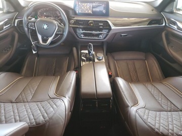 BMW Seria 5 G30-G31 2022 BMW Seria 5 530xi 2022 2.0l 2.0 Benzyna 248KM, zdjęcie 8