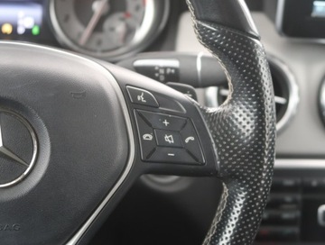 Mercedes GLA I Off-roader 2.0 250 211KM 2015 Mercedes GLA GLA 250 4MATIC, Salon Polska, zdjęcie 17