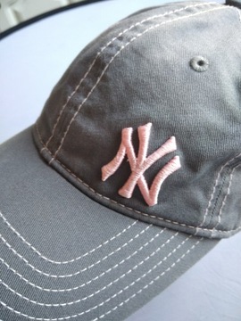 CZAPKA Z DASZKIEM DAMSKA NEW ERA NY VINTAGE bdb st