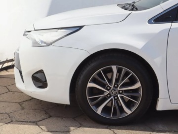 Toyota Avensis III Sedan Facelifting 2015 2.0 D-4D 143KM 2017 Toyota Avensis 2.0 D-4D, Salon Polska, Serwis ASO, zdjęcie 12