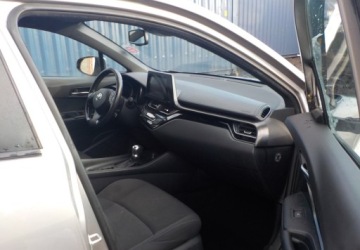 Toyota C-HR I Crossover 1.8 Hybrid 122KM 2018 Toyota C-HR Okazja 1.8 Hybryda 122KM, zdjęcie 19