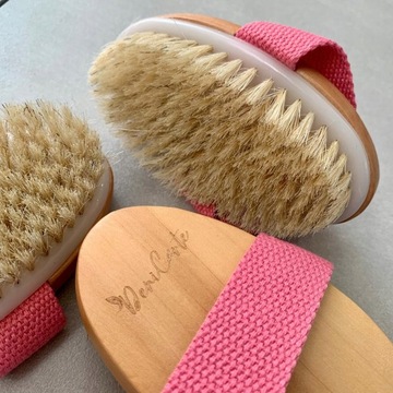 АНТИЦЕЛЛЮЛИТНАЯ ЩЕТКА ДЛЯ СУХОГО ЖЕСТКОГО МАССАЖА