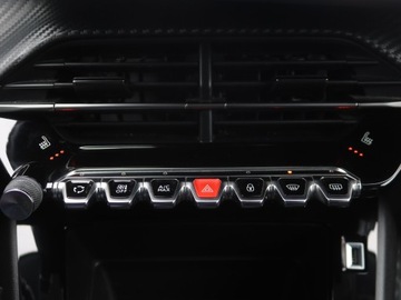 Peugeot 208 II Hatchback 1.5 BlueHDI 102KM 2022 Peugeot 208 1.5 BlueHDI, Salon Polska, zdjęcie 15