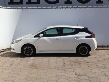 Nissan Leaf II Hatchback Elektryczny 40kWh 150KM 2022 Nissan Leaf 40 kWh, SoH 93%, Salon Polska, zdjęcie 2