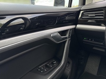 Volkswagen Touareg III SUV 3.0 V6 SCR TDI 286KM 2023 Volkswagen Touareg Elegance 3.0 TDI V6 285KM, Paki, zdjęcie 31