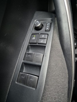 Toyota Corolla XII Sedan Facelifting 1.8 Hybrid 140KM 2023 Toyota Corolla 1.8 Hybrid Style Seria E21 (2019-), zdjęcie 8