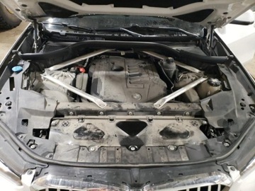 BMW X5 G05 2022 BMW X5 XDrive40I 2022 3.0l 3.0 Benzyna 335KM, zdjęcie 6