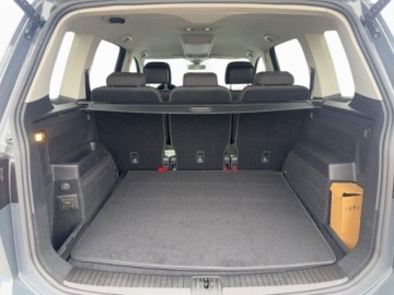 Volkswagen Touran III 2.0 TDI 150KM 2025 Volkswagen Touran Highline 2.0 TDI,150 KM DSG 7 R-line, Bogate wyposazenie, zdjęcie 35