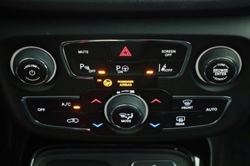 Jeep Compass II SUV 1.4 Multiair 170KM 2018 Jeep Compass 1.4 MultiAir, Salon Polska, zdjęcie 9