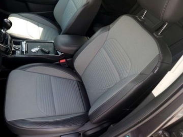 Ford Kuga II SUV 2.0 TDCi 150KM 2016 Ford Kuga Ford Kuga 2.0 TDCi 2x4 Titanium 2.0 Diesel 150KM, zdjęcie 13