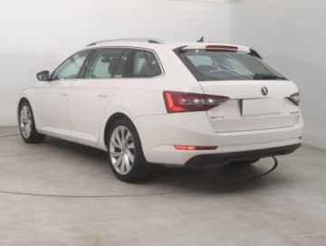 Skoda Superb III Kombi 2.0 TSI 220KM 2017 Skoda Superb 2.0 TSI, Salon Polska, Automat, zdjęcie 3