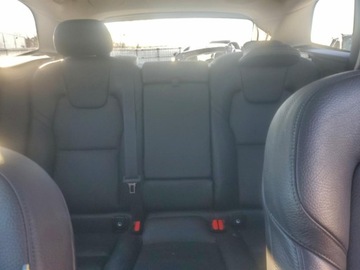 Volvo XC60 II 2022 Volvo XC 60 B5 Momentum 2022 2.0 Benzyna 247KM, zdjęcie 10