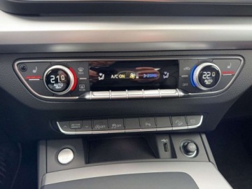 Audi Q5 II SUV Facelifting 2.0 40 TDI 204KM 2022 Audi Q5 S tronic Virtual Cockpit Navi LED Kamera Skora AC-trzystrefowa 2.0, zdjęcie 26