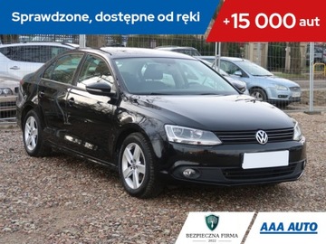 Volkswagen Jetta VI Sedan 1.2 TSI 105KM 2013 VW Jetta 1.2 TSI, Salon Polska, 1. Właściciel