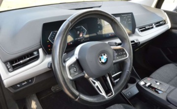 BMW Seria 2 G42-U06 2023 BMW Seria 2 220i 156 KM Led Tempomat Navi Kamera Car Play Indukcja Virtual, zdjęcie 15