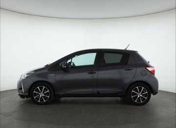 Toyota Yaris III Hatchback 5d Facelifting 2017 1.5 Hybrid 100KM 2018 Toyota Yaris 1.5 Hybrid, Salon Polska, Serwis ASO, zdjęcie 2