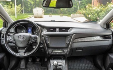 Toyota Avensis III Sedan Facelifting 2015 2.0 D-4D 143KM 2016 Toyota Avensis 2,0d (143KM) Salon PL 1 wlasciciel Lift 2016 r. Skory 2.0, zdjęcie 9