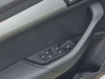 Skoda Karoq Crossover 1.6 TDI 115KM 2019 Skoda Karoq ACCKamerael.klapaDSG Zadbany 1.6 Diesel 115KM, zdjęcie 9