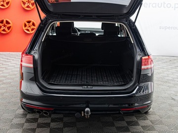 Volkswagen Passat B8 Variant 1.8 TSI BlueMotion Technology 180KM 2015 VOLKSWAGEN Passat 1.8 TSI Combi 180KM 2015, zdjęcie 29