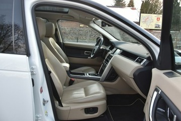 Land Rover Discovery Sport SUV 2.0 Si4 240KM 2016 Land Rover Discovery Sport HSE 2.0 BENZYNA 241KM, zdjęcie 11