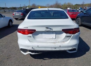 Jaguar XE 2020 Jaguar XE 2020, 2.0L, 4x4, R-DYNAMIC S, od ubezpieczalni, zdjęcie 5