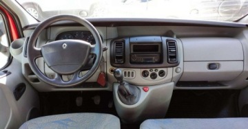 Renault Trafic II 2004 Renault Trafic 1.9D 101KM Klima Elektryka 9 Osobowy Super Stan Hak Prywatny, zdjęcie 4