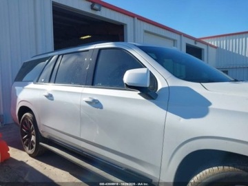 Cadillac Escalade III 2023 Cadillac Escalade 2023r., 6.2L, ESV, 4WD, 4dr Sport 6.2 Benzyna 420KM, zdjęcie 7